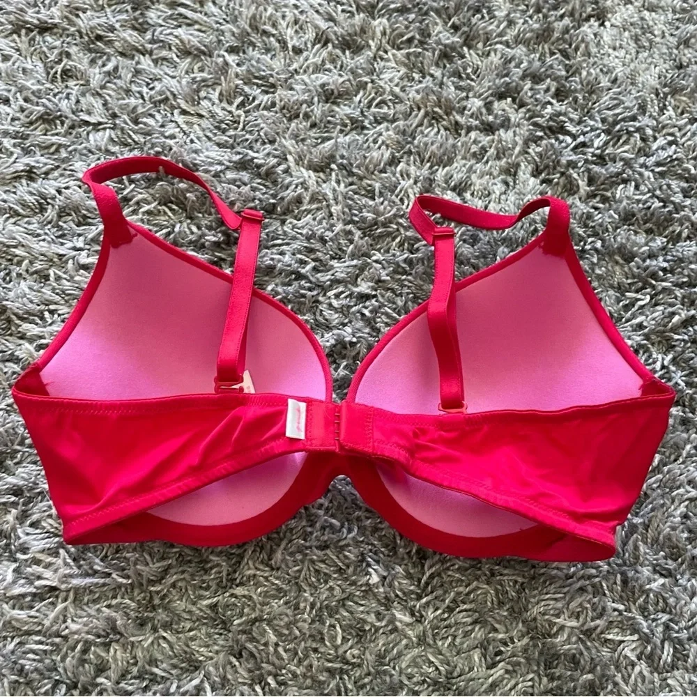 PINK Victoria’s Secret PINK WEAR EVERYWHERE PUSH-UP BRA Size 34C Red Pepper